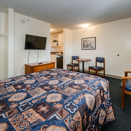 Tampa Bay Extended Stay Hotel Ларго Екстериор снимка