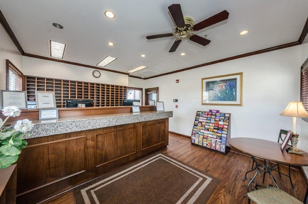 Tampa Bay Extended Stay Hotel Ларго Екстериор снимка
