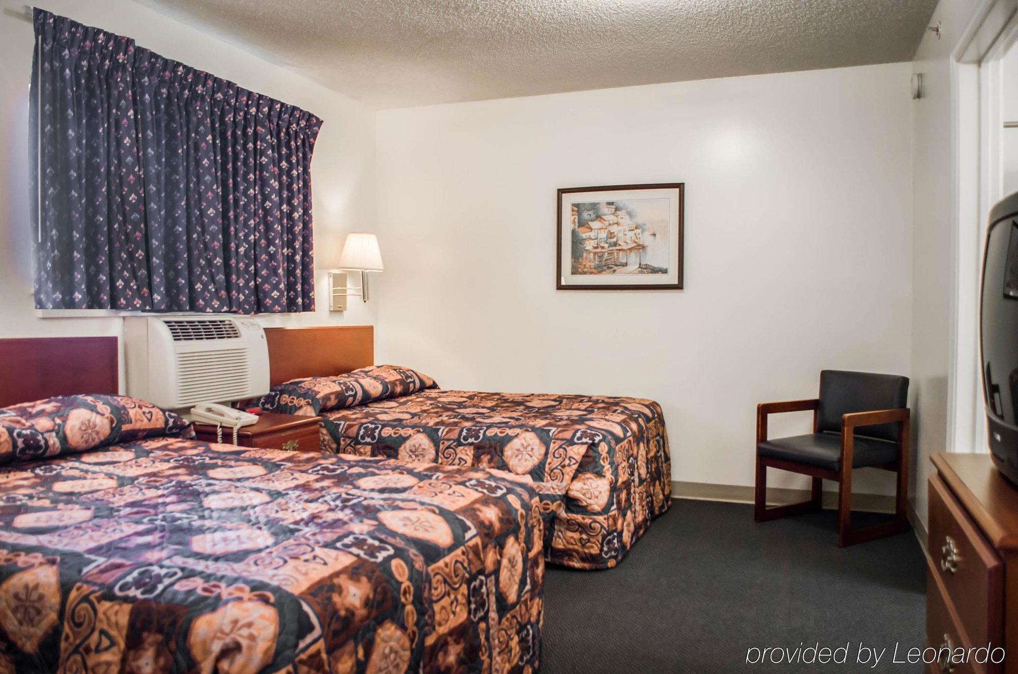 Tampa Bay Extended Stay Hotel Ларго Екстериор снимка