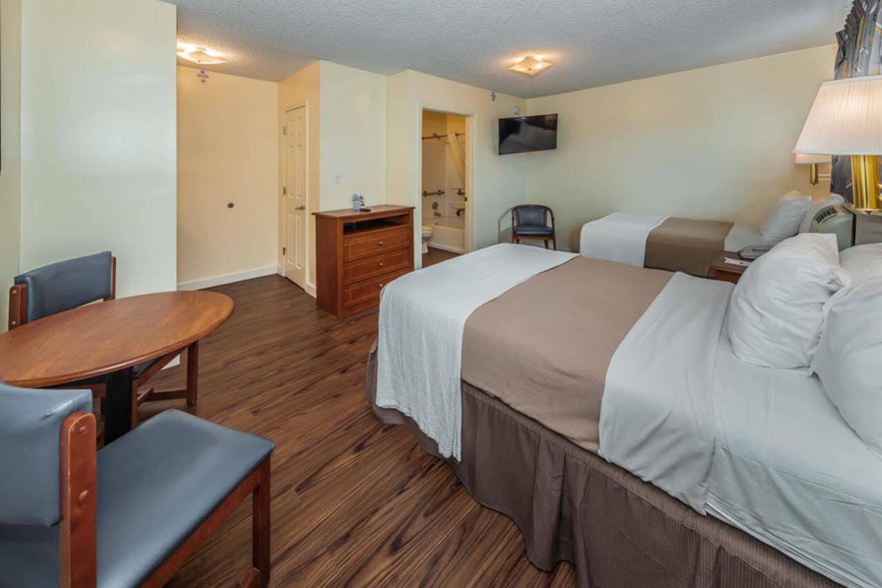 Tampa Bay Extended Stay Hotel Ларго Екстериор снимка
