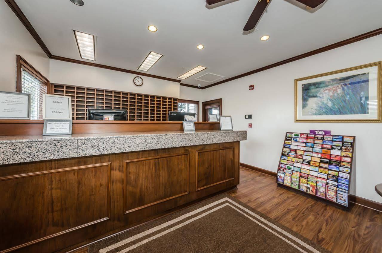 Tampa Bay Extended Stay Hotel Ларго Екстериор снимка